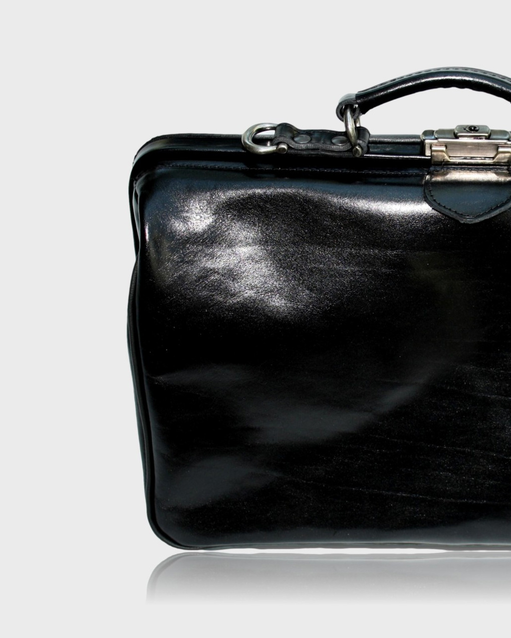 cat-mcfermoir-laptop